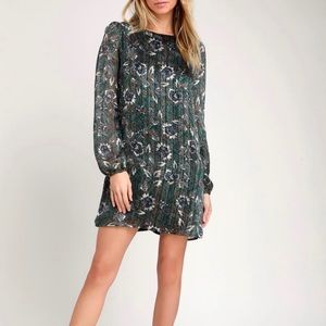 Lulus Ashford Green Floral Print Shift Dress M